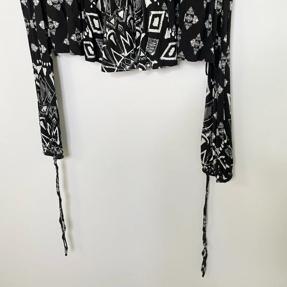 Bohemian Coastal | Free People Black Flowy Poet Blouse Drawstring Sleeve | Small